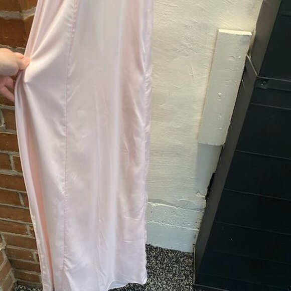 Astoria Lace Maxi Dress - Picture 4 of 10